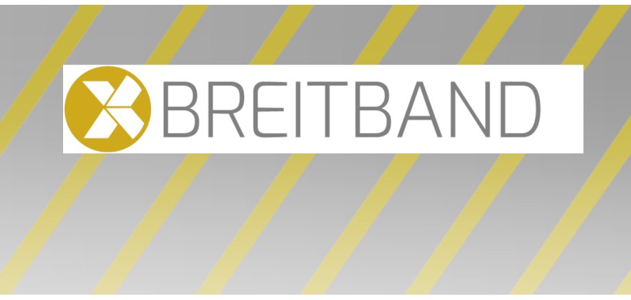 Logo mit einem gelben Kreis und einem stilisierten weißen ‚X‘ darin, daneben der Schriftzug ‚BREITBAND‘ in grauen Großbuchstaben auf weißem Hintergrund.